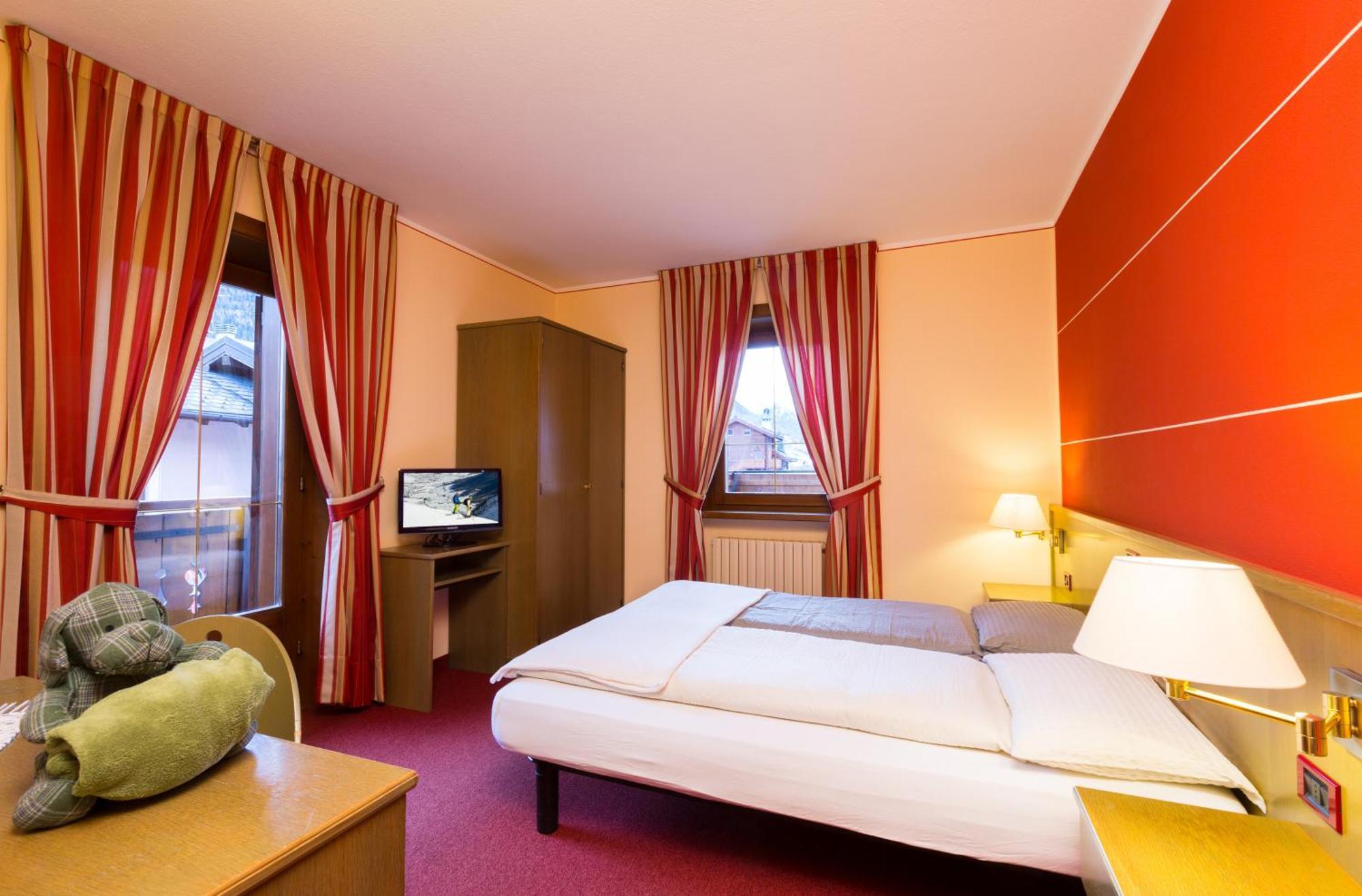 Hotel Krone Ливиньо Экстерьер фото